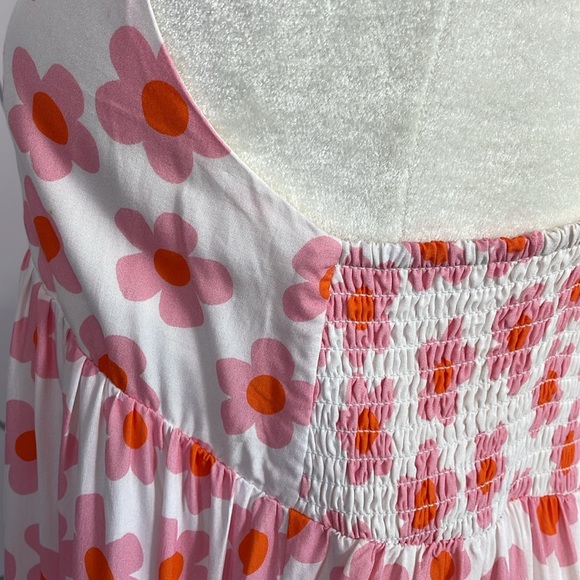 PINK LILY- Floral Print Smocked Back Mimi Dress size M - Picture 8 of 9